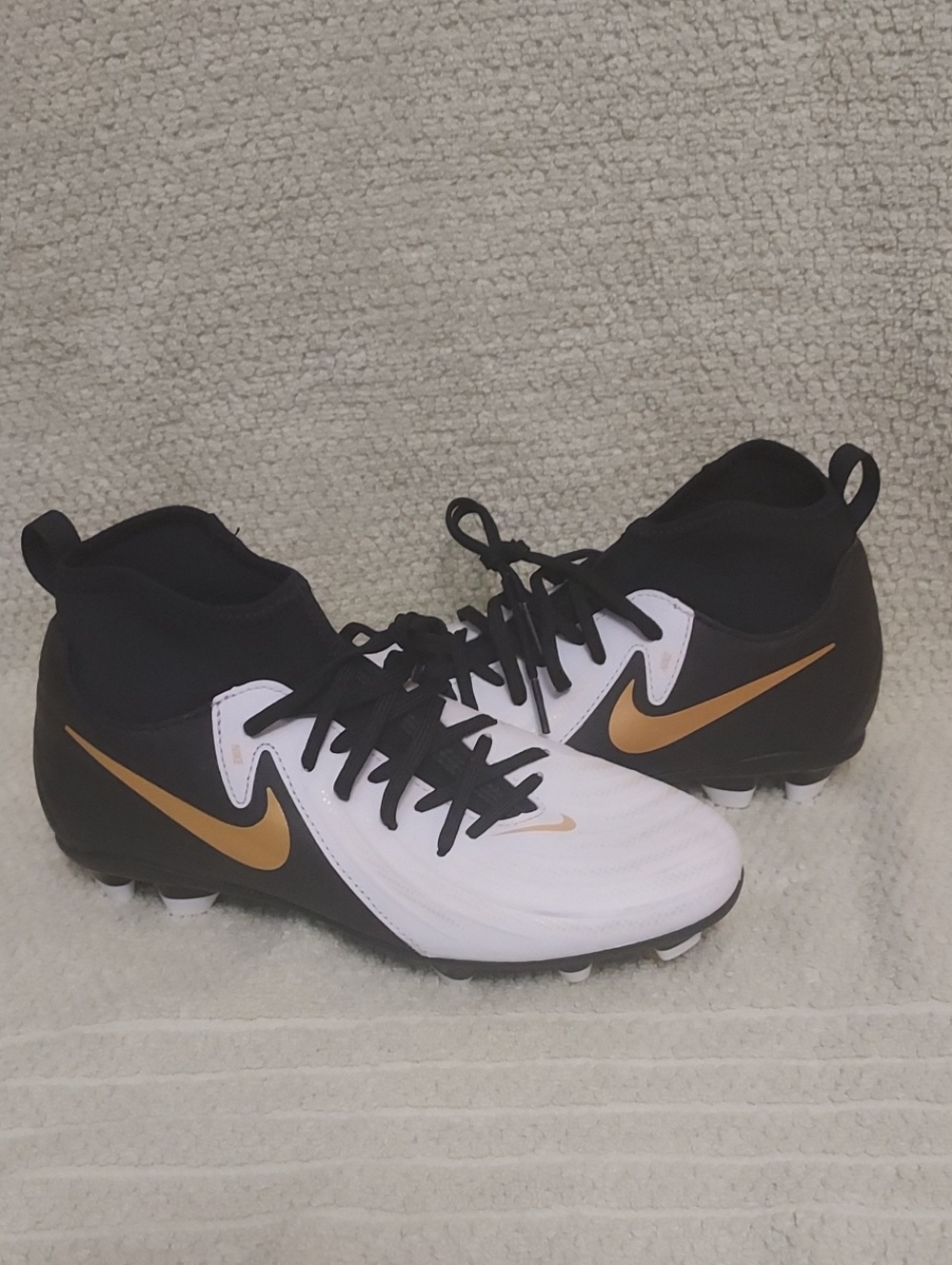 Unisex Nike Youth Phantom Luna 2 Cleats